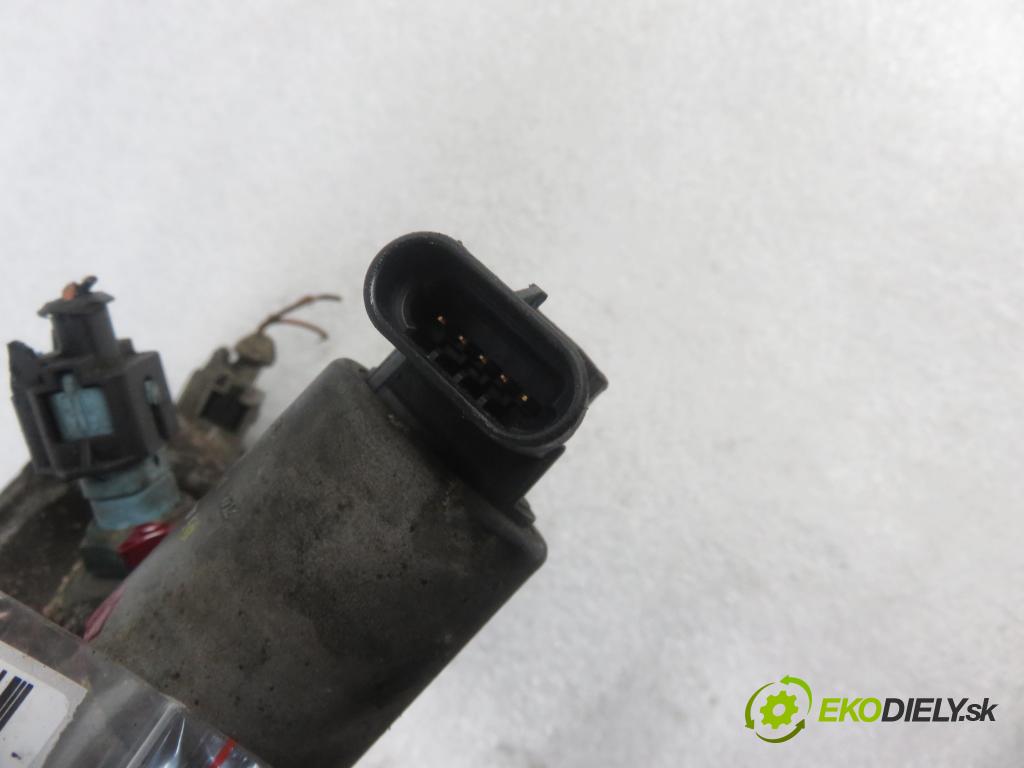 OPEL MERIVA A nadwozie wielkoprzestrzenne (MPV) (X03) HB 2006 77,00 1.6 16V 105 - Z 16 XEP 1598,00 obal termostatu 55559594 ; 72839100 ; 24445720 (Termostaty)