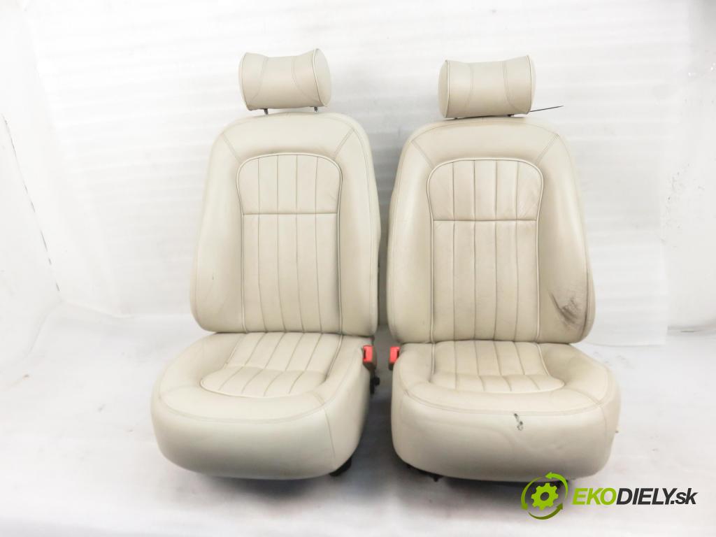 JAGUAR XJ (X308) SEDAN 1998 174,00 3.2 V8 237 - AJ32 3248,00 Sedadlá, sedačky