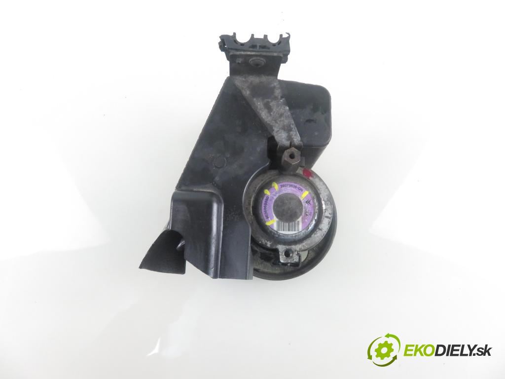 PEUGEOT 206 CC (2D) C/C 2002 80,00 1.6 16V - NFU 1587,00 Pumpa servočerpadlo 9636868880 ; 26079836QN (Servočerpadlá, pumpy riadenia)