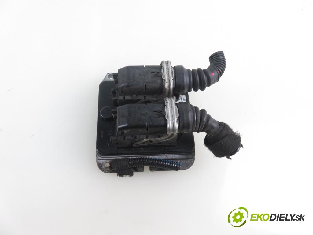 OPEL ASTRA G Kombi (T98) KOMBI 2000 100,00 2.0 16V - X 20 XEV 1998,00 Riadiaca jednotka Motor 90520859