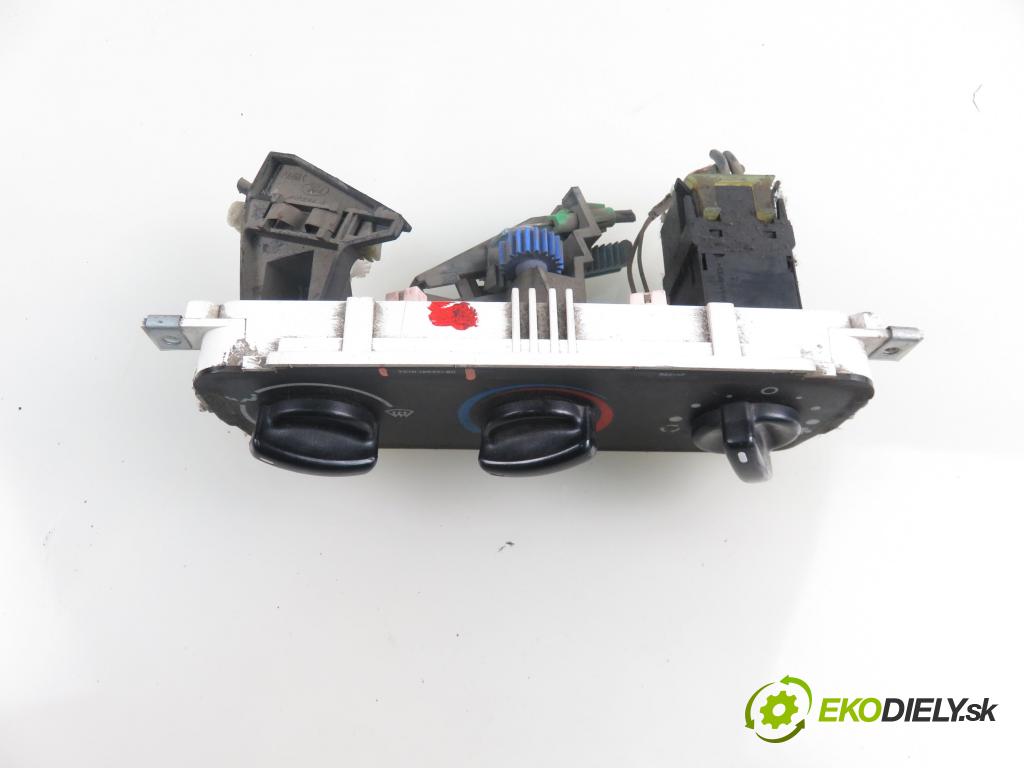 FORD TRANSIT Platforma / Podwozie (FM_ _, FN_ _) KABINA/PLATFORMA 2003 66,00 2.4 DI (F_A_, F_B_, F_C_, F_D_) - D2FA 2402,00 Panel kúrenia YC1H18D451A ; YC1H18K391BC