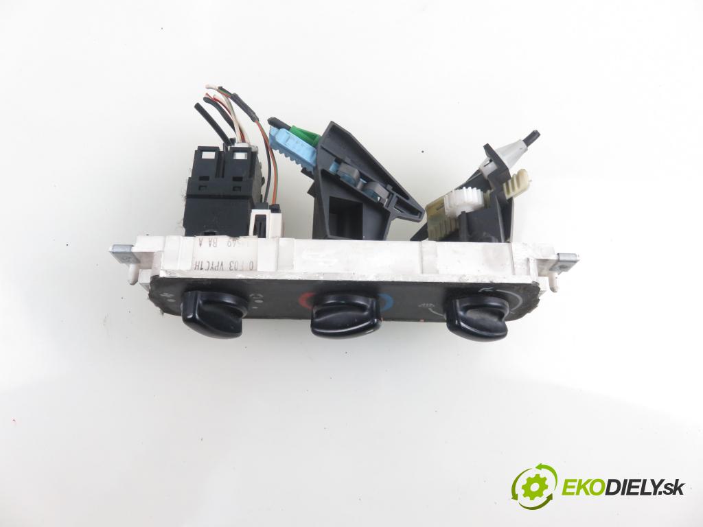 FORD TRANSIT Platforma / Podwozie (FM_ _, FN_ _) KABINA/PLATFORMA 2003 66,00 2.4 DI (F_A_, F_B_, F_C_, F_D_) - D2FA 2402,00 Panel kúrenia YC1H18D451A ; YC1H18K391BC