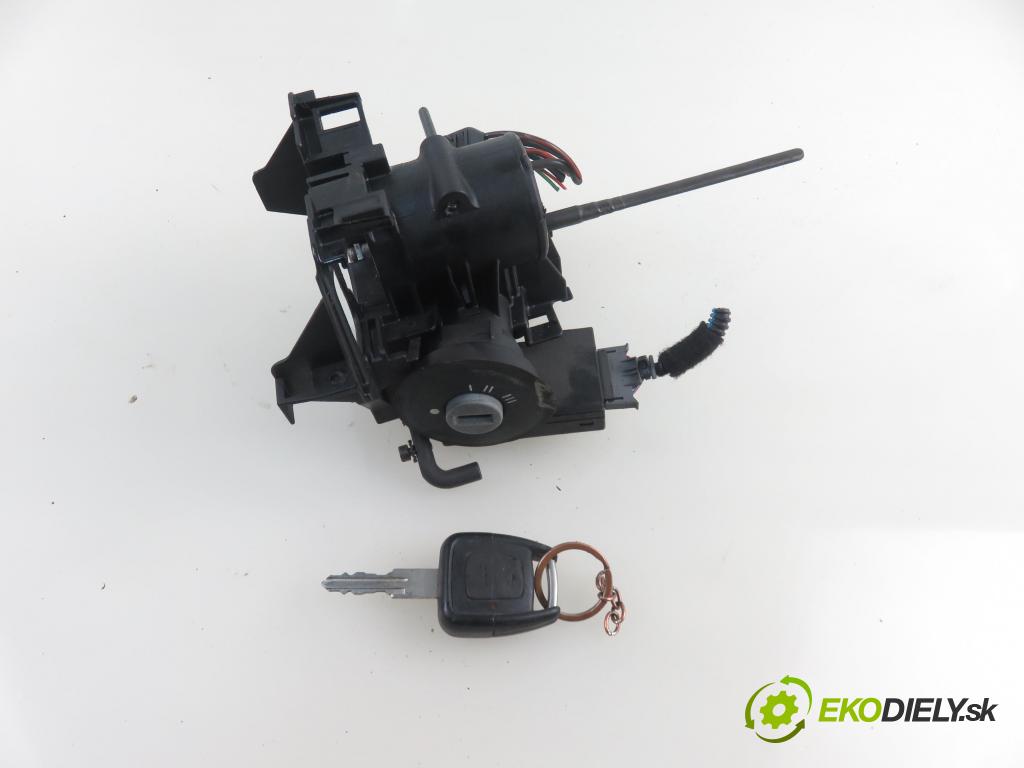 OPEL ASTRA G Kombi (T98) KOMBI 2000 100,00 2.0 16V - X 20 XEV 1998,00 spinačka 09131781 ; 5WK4763 (Spínacia skrinka a kľúč)