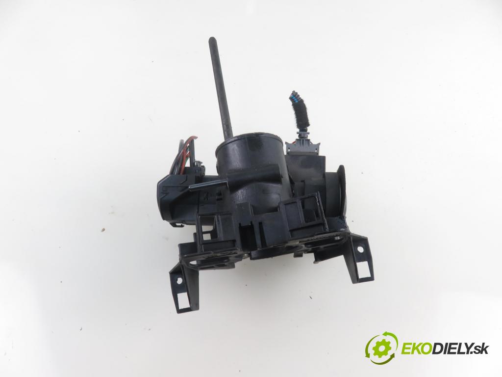OPEL ASTRA G Kombi (T98) KOMBI 2000 100,00 2.0 16V - X 20 XEV 1998,00 spinačka 09131781 ; 5WK4763 (Spínacia skrinka a kľúč)