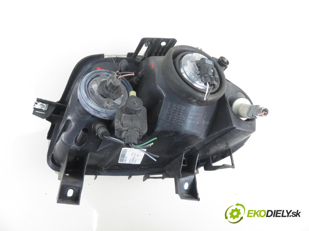 RENAULT CLIO II (BB_, CB_) HB 2000 70,00 1.4 16V 95 - K4J 712 1390,00 Svetlo PP