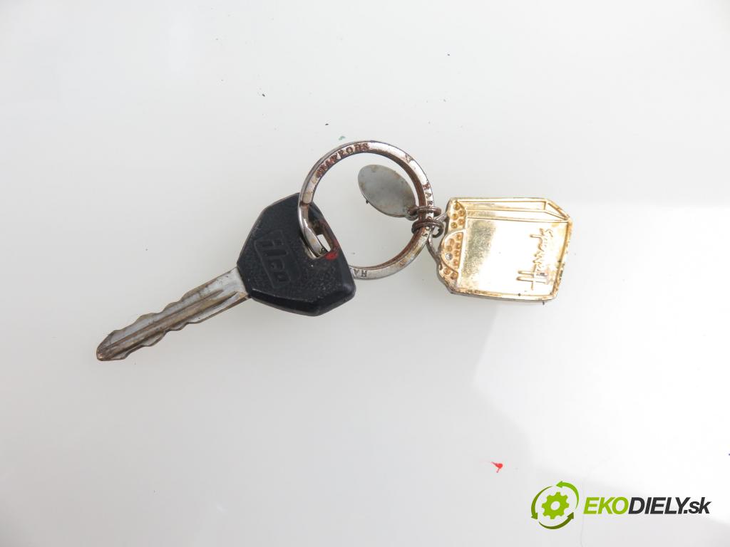 JEEP GRAND CHEROKEE I (ZJ) SUV 1995 0,00 5.2 i 4x4 (ZJ) - ELF 5210,00 spinačka 4326622 (Spínacie skrinky a kľúče)