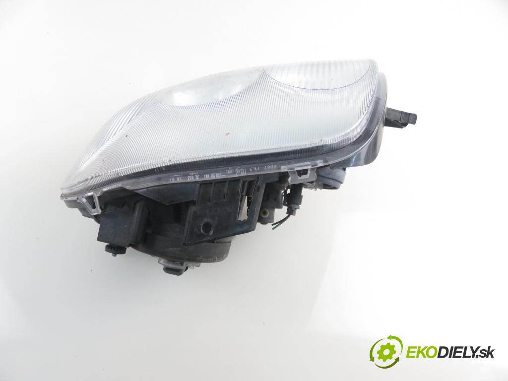RENAULT CLIO II (BB_, CB_) HB 2000 70,00 1.4 16V 95 - K4J 712 1390,00 Svetlo LP