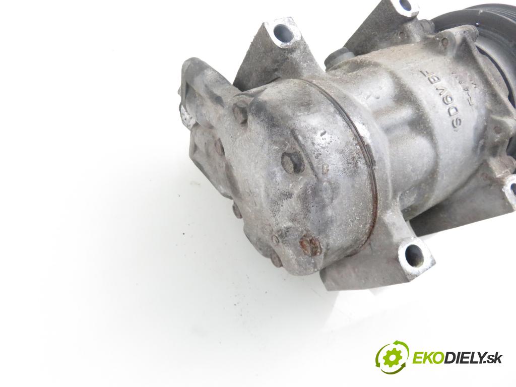 RENAULT CLIO II (BB_, CB_) HB 2000 70,00 1.4 16V 95 - K4J 712 1390,00 KOMPRESOR: klimatizácie 7700273801 (Kompresory klimatizácie)