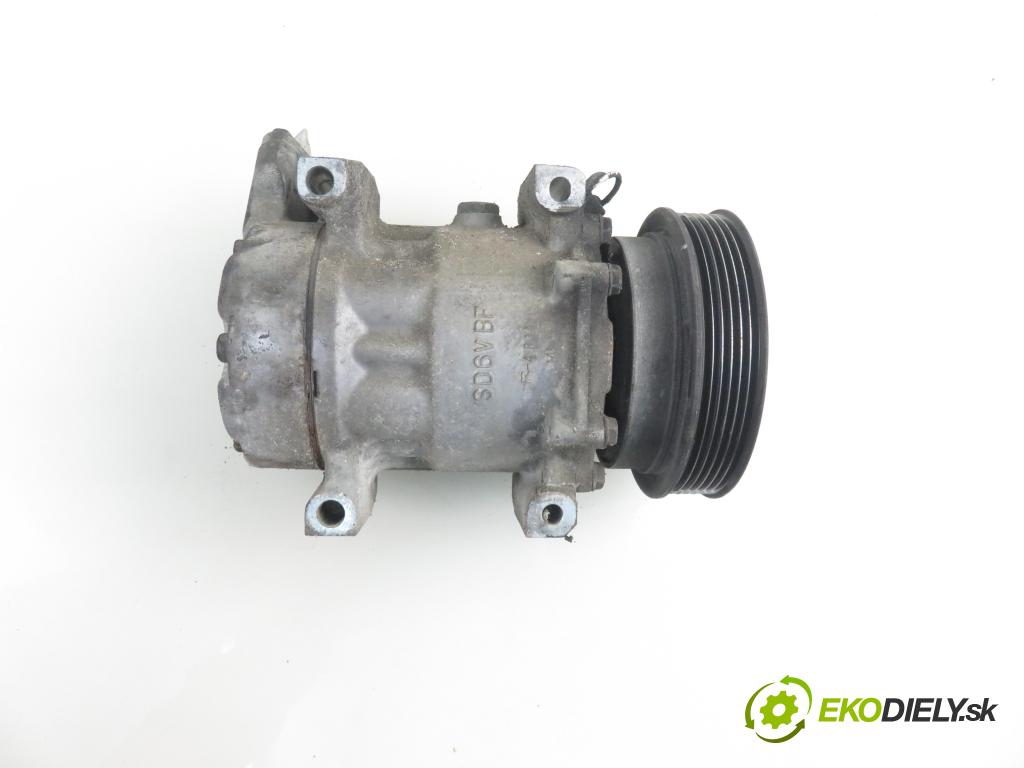 RENAULT CLIO II (BB_, CB_) HB 2000 70,00 1.4 16V 95 - K4J 712 1390,00 KOMPRESOR: klimatizácie 7700273801 (Kompresory klimatizácie)