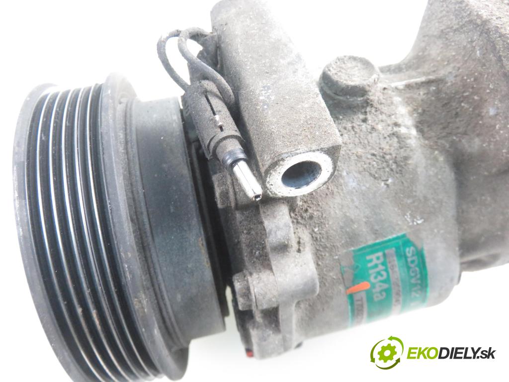 RENAULT CLIO II (BB_, CB_) HB 2000 70,00 1.4 16V 95 - K4J 712 1390,00 KOMPRESOR: klimatizácie 7700273801 (Kompresory klimatizácie)