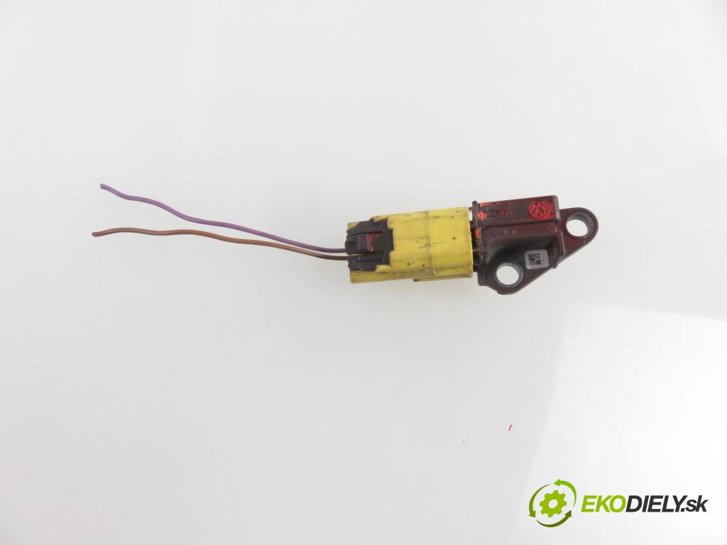 AUDI A6 (4F2, C6) SEDAN 2005 132,00 2.7 TDI 180 - BPP 2698,00 Snímač nárazu 5WK43722 (Snímače nárazu)