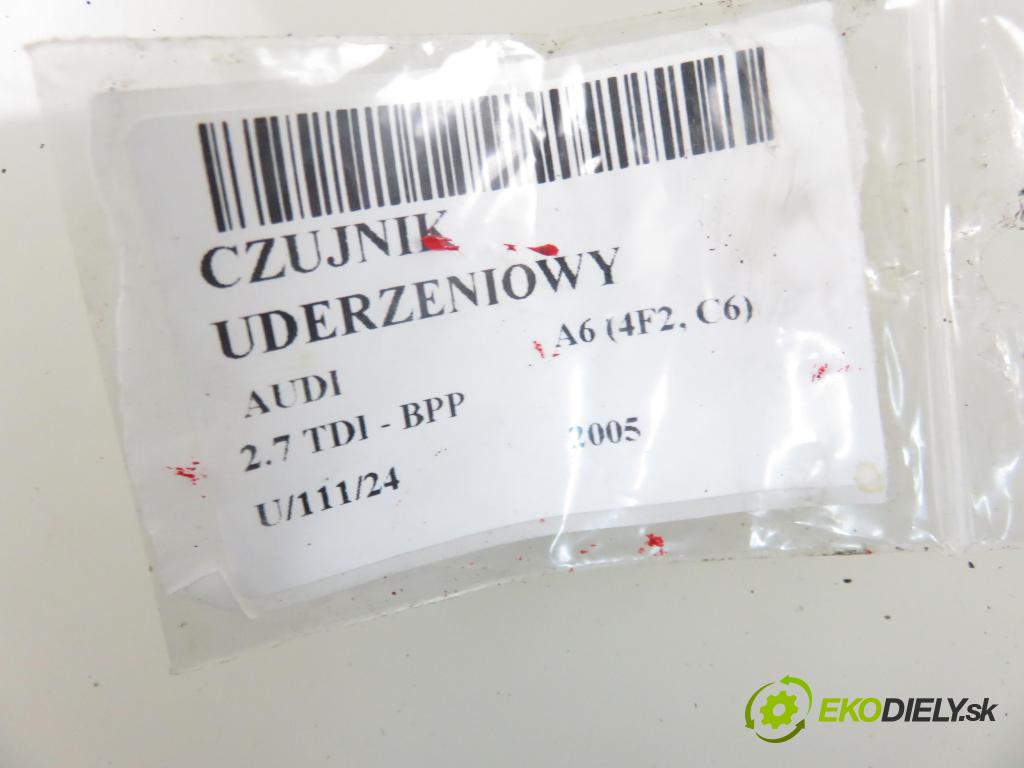 AUDI A6 (4F2, C6) SEDAN 2005 132,00 2.7 TDI 180 - BPP 2698,00 Snímač nárazu 5WK43722 (Snímače nárazu)