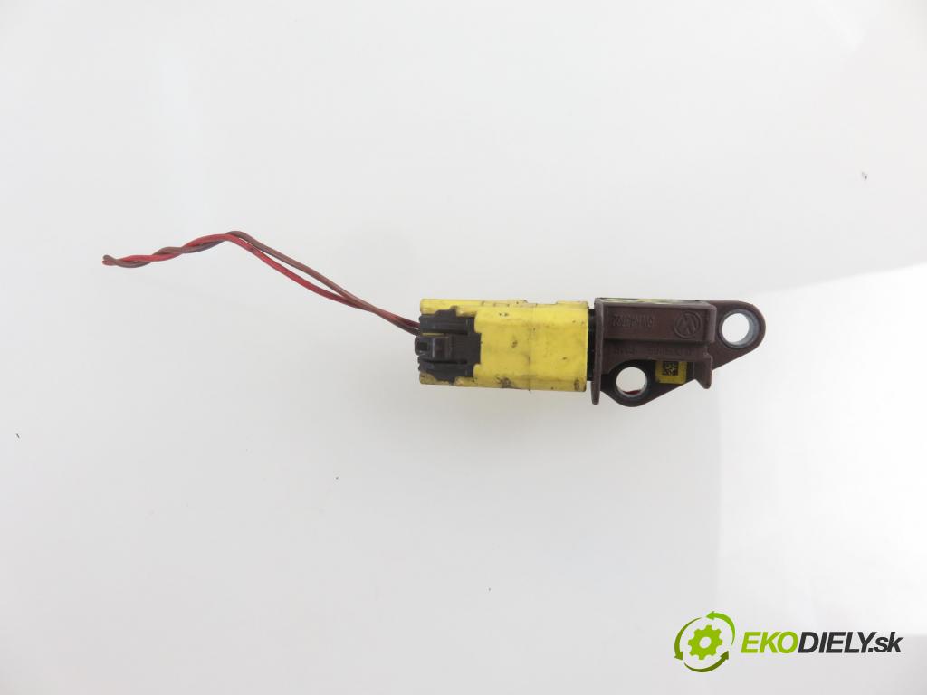 AUDI A6 (4F2, C6) SEDAN 2005 132,00 2.7 TDI 180 - BPP 2698,00 Snímač nárazu 4L0959651 (Snímače nárazu)