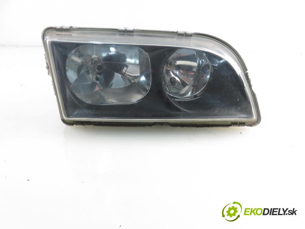 VOLVO V40 Kombi (645) KOMBI 2000 80,00 1.6 - B 4164 S2 1587,00 Svetlo PP