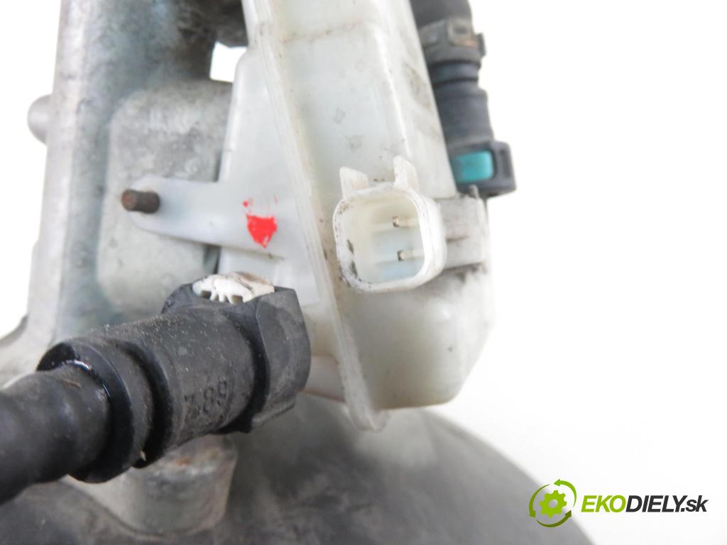 FORD FOCUS II Turnier (DA_, FFS, DS) KOMBI 2005 80,00 1.6 TDCi 109 - G8DE 1560,00 Posilovač 3M512B195AJ ; 03786436044 (Servočerpadlá, pumpy riadenia)