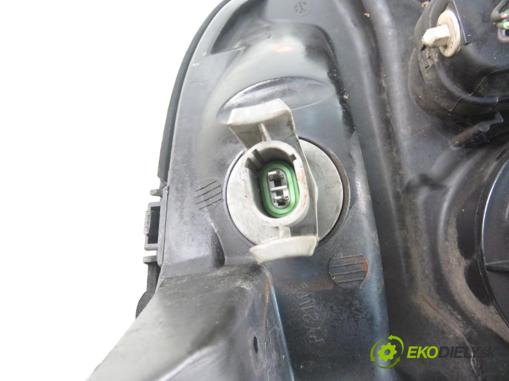 RENAULT SCENIC I (JA0/1_) MINIVAN 2000 47,00 1.9 D - F8Q 790 1870,00 světlo LP 7700432098 ; 7701047604