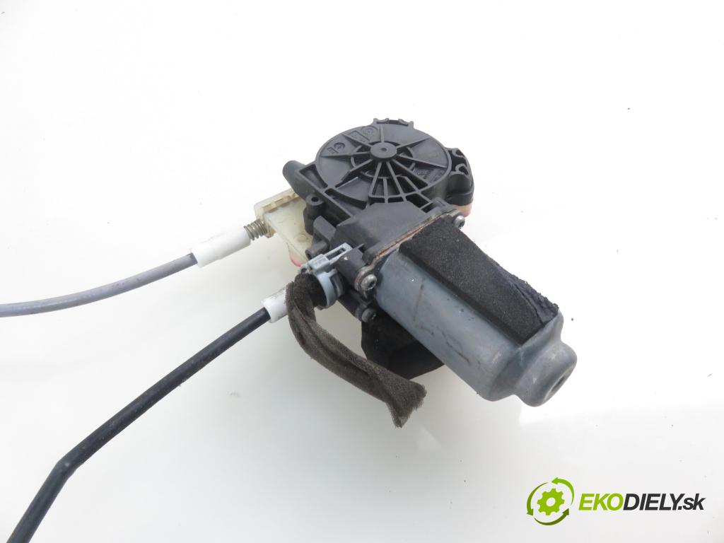 RENAULT MEGANE II (BM0/1_, CM0/1_) HB 2004 72,00 1.4 16V (BM0B, CM0B) - K4J 730 1390,00 mechanismus oken PPE