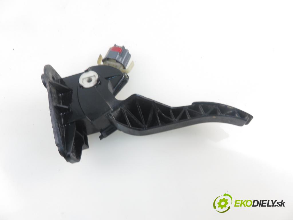 FORD TRANSIT Platforma / Podwozie (FM_ _, FN_ _) KABINA/PLATFORMA 2003 66,00 2.4 DI (F_A_, F_B_, F_C_, F_D_) - D2FA 2402,00 Potenciometer plynu 1C119F836AB (Pedále)