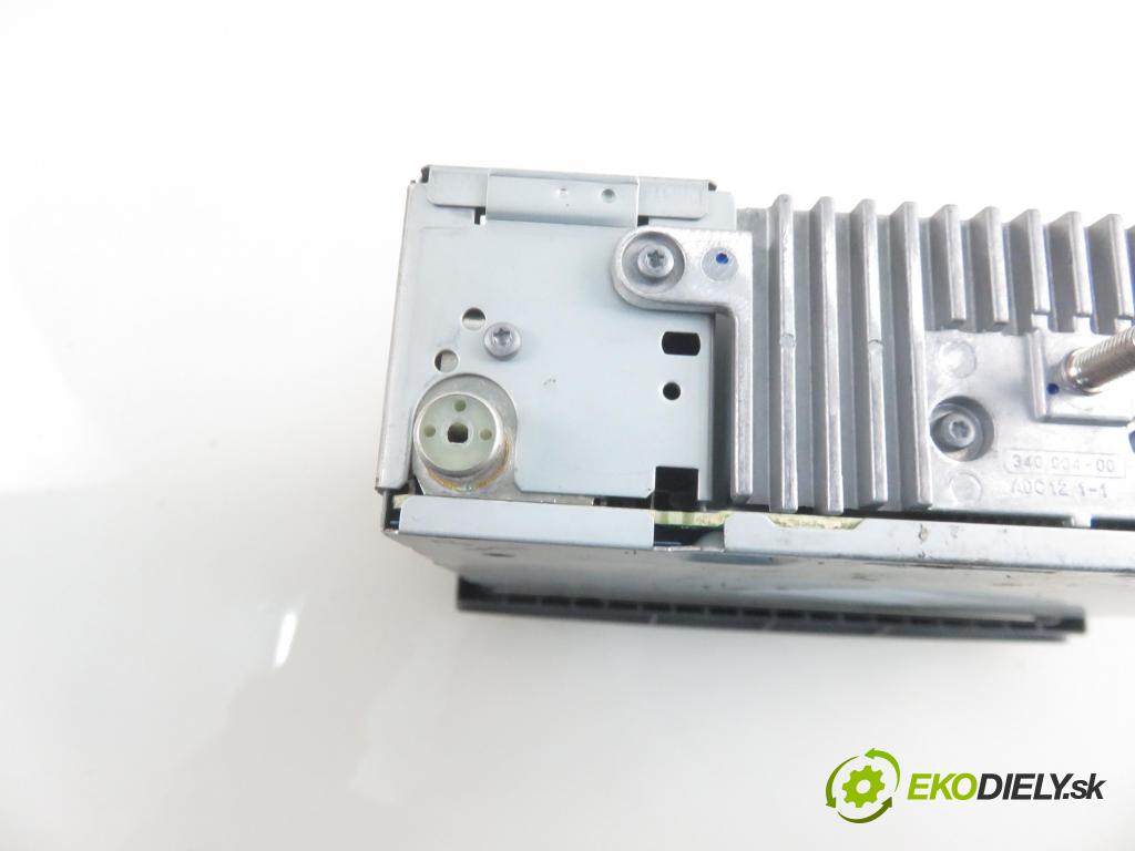 FIAT PANDA Van (169_) HB 2007 40,00 1.1 - 187 A1.000 1108,00 RADIO CD 7648730516