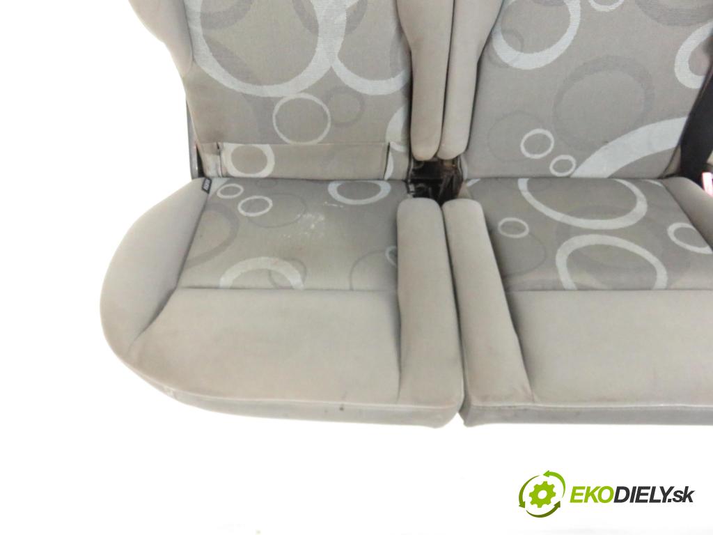 RENAULT KANGOO / GRAND KANGOO II (KW0/1_) KOMBIVAN 2008 63,00 1.5 dCi (KW0B) - K9K 802 1461,00 Sedadlo zadná