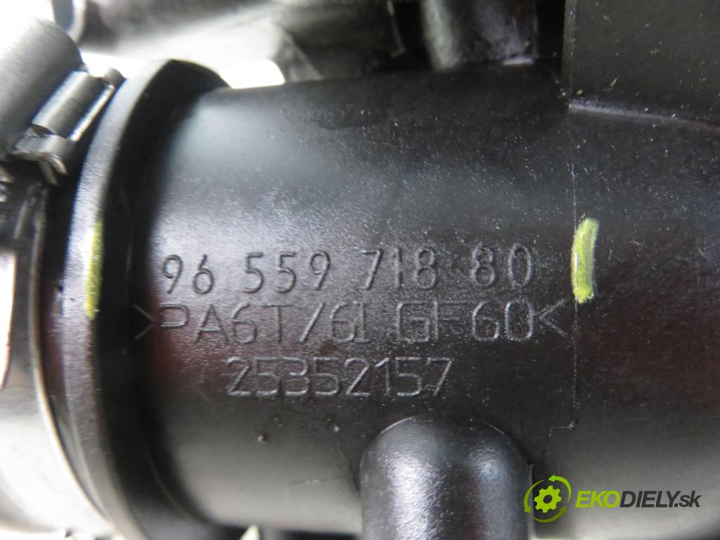FORD FOCUS II Turnier (DA_, FFS, DS) KOMBI 2006 80,00 1.6 TDCi 109 - G8DE 1560,00 Škrtiaca klapka 9655971880 (Škrtiace klapky)