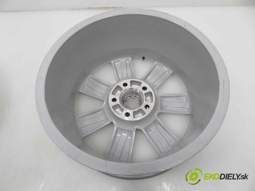AUDI   0    disky / disk 8K0601025N