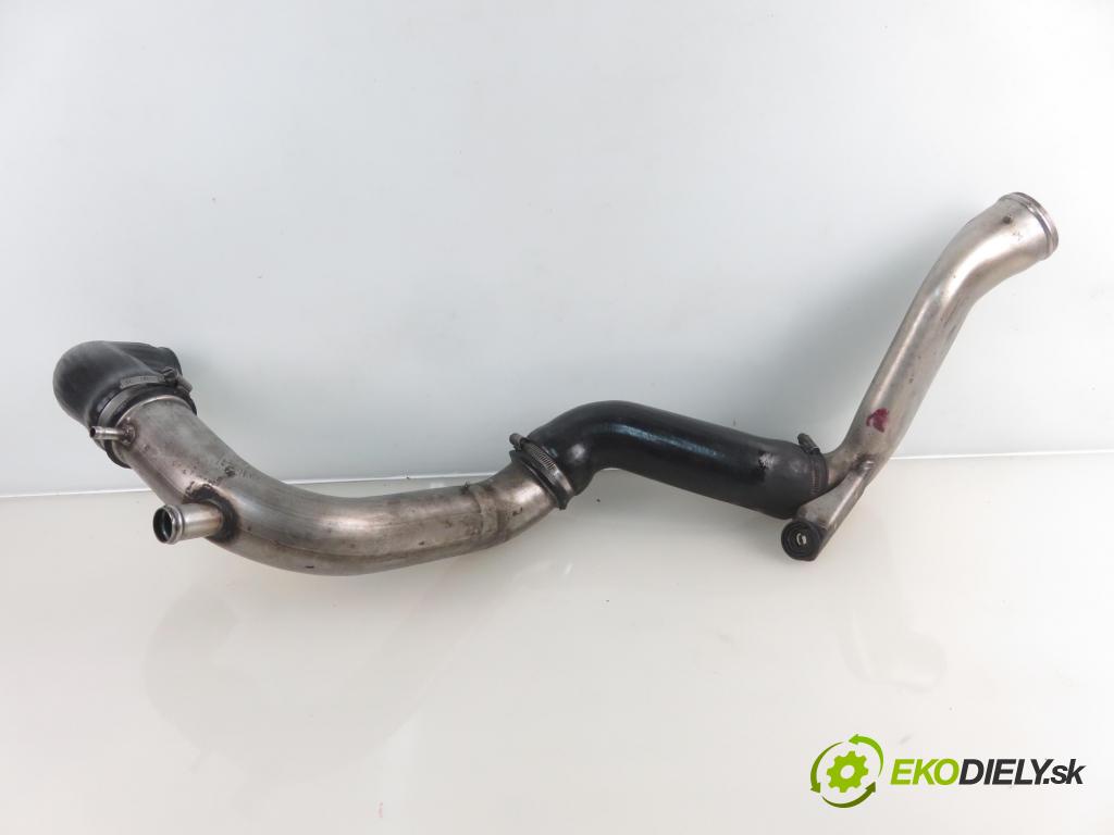 AUDI TT (8N3) COUPE 1998 132,00 1.8 T - AJQ 1781,00 Rúra intercoolera turba 06A145894C ; 06A145790