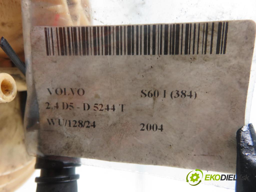 VOLVO S60 I (384) SEDAN 2004 120,00 2.4 D5 - D 5244 T 2401,00 pumpa paliva 8621027 ; 0580314009