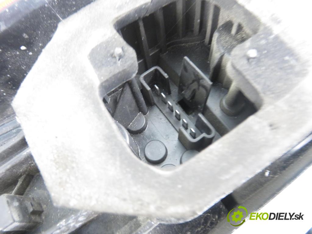 MERCEDES-BENZ VANEO (414) MINIVAN 2002 67,00 1.7 CDI (414.700) - OM 668.914 1689,00 Svetlo ľavé zadné 4148200064