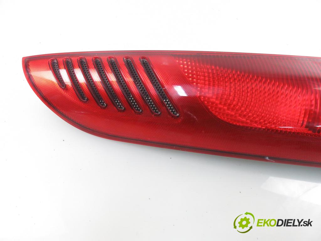 MERCEDES-BENZ VANEO (414) MINIVAN 2002 67,00 1.7 CDI (414.700) - OM 668.914 1689,00 Svetlo ľavé zadné 4148200064