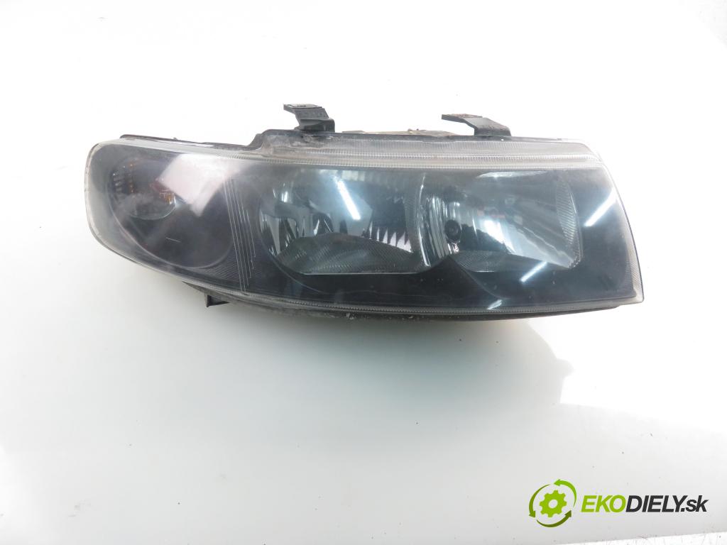 SEAT LEON (1M1) HB 2001 55,00 1.4 16V - AXP 1390,00 světlo PP 1M1941002D