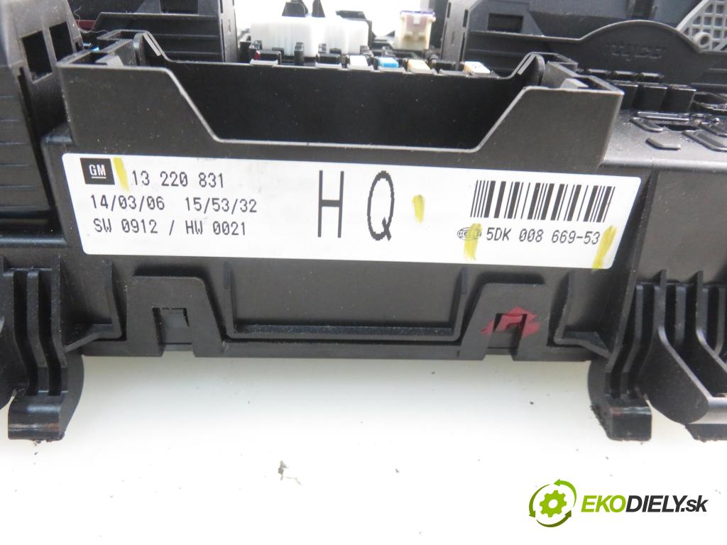 OPEL ZAFIRA B (A05) MINIVAN 2006 88,00 1.9 CDTI 8V 120 - Z 19 DT 1910,00 MODUL BSI 13220831HQ ; 5DK00866953