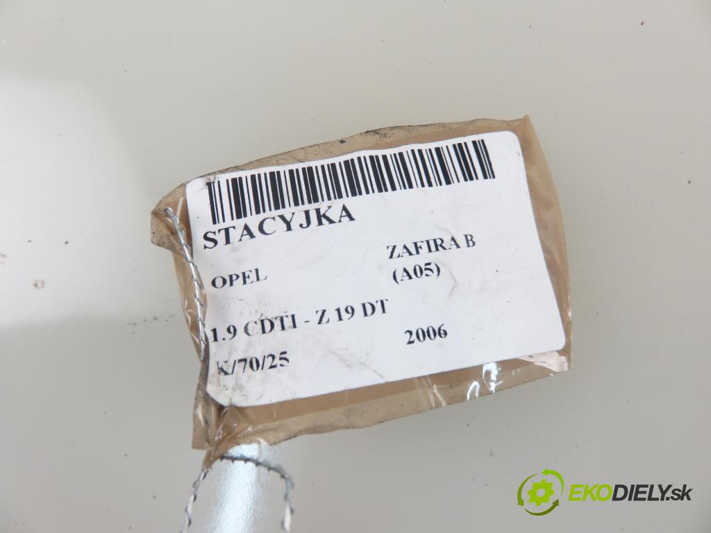 OPEL ZAFIRA B (A05) MINIVAN 2006 88,00 1.9 CDTI 8V 120 - Z 19 DT 1910,00 spinačka 2421430 ; N0501881 ; N0501882 (Spínacie skrinky a kľúče)