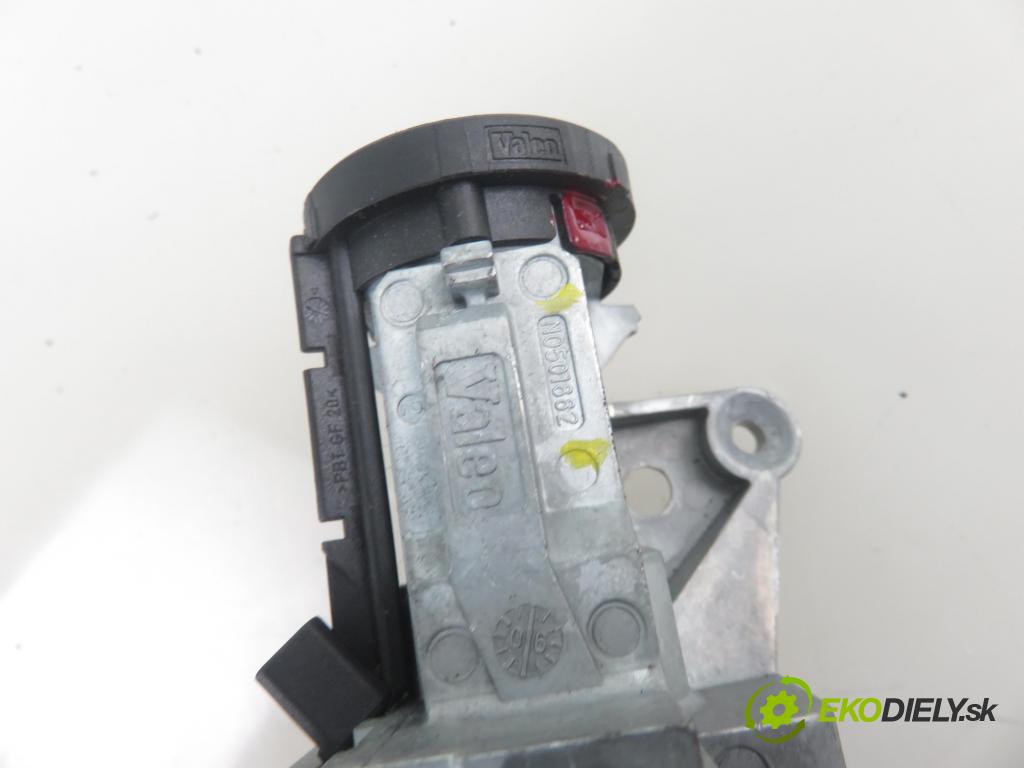 OPEL ZAFIRA B (A05) MINIVAN 2006 88,00 1.9 CDTI 8V 120 - Z 19 DT 1910,00 spinačka 2421430 ; N0501881 ; N0501882 (Spínacie skrinky a kľúče)