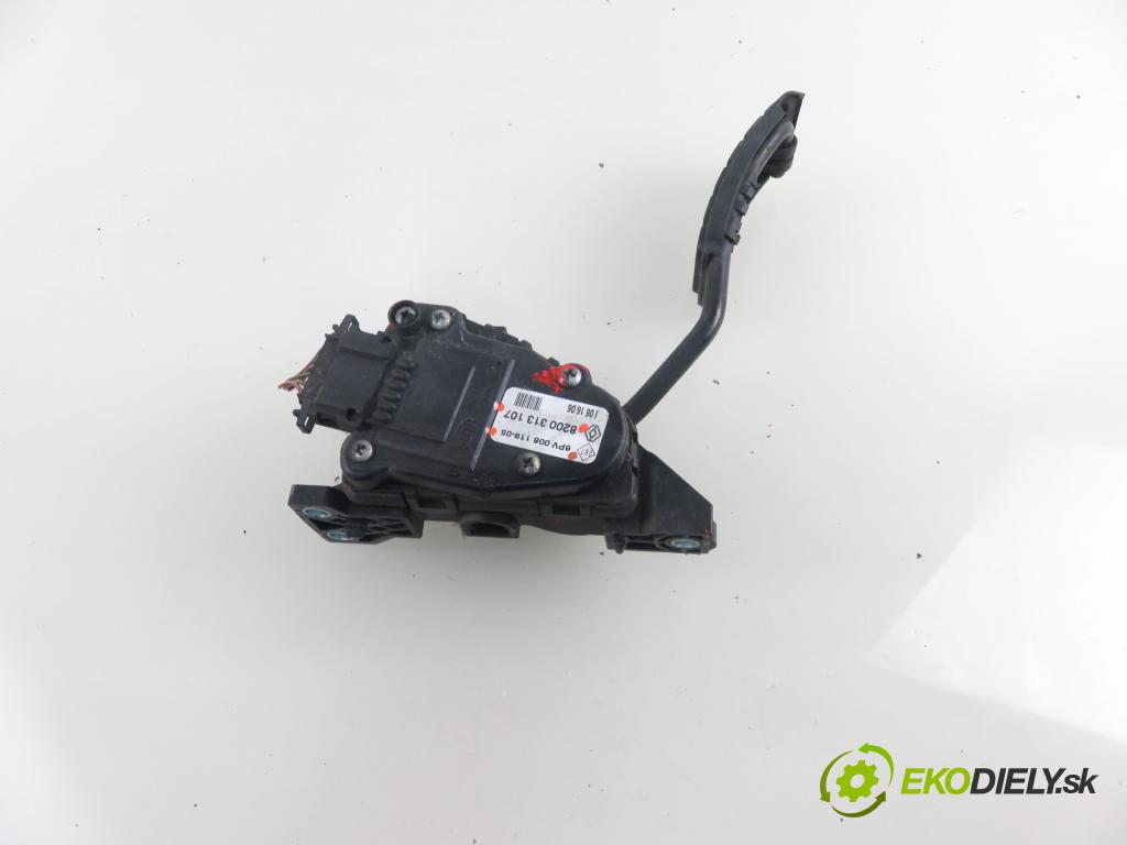 RENAULT MASTER II Autobus (JD) BUS 2006 0,00 2.5 dCi 100 (JDCV) - G9U 754 2464,00 Potenciometer plynu 8200313107 ; 6PV00811905 (Pedále)