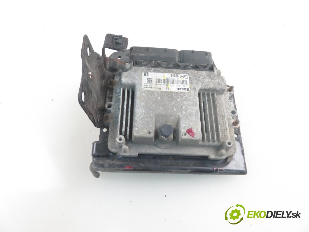 OPEL ZAFIRA B (A05) MINIVAN 2006 88,00 1.9 CDTI 8V 120 - Z 19 DT 1910,00 Riadiaca jednotka Motor 55198922 ; 0281012549 ; 55198922BR
