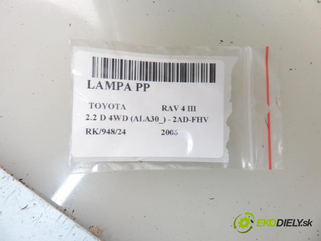 TOYOTA RAV 4 III (_A3_) SUV 2006 130,00 2.2 D 4WD 177 - 2AD-FHV 2231,00 světlo PP 