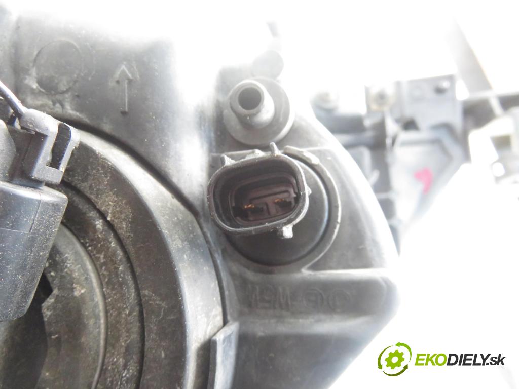 MAZDA 5 (CR19) MINIVAN 2005 107,00 2 - LFF7 1999,00 světlo PP