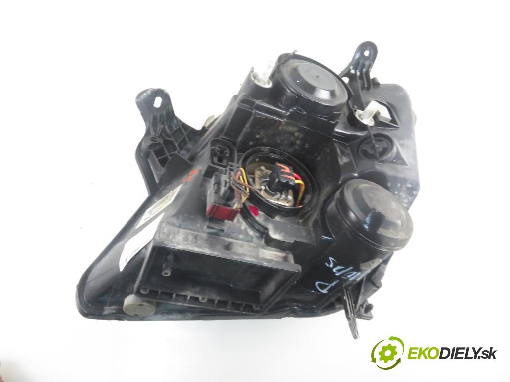 OPEL MERIVA A nadwozie wielkoprzestrzenne (MPV) (X03) MINIVAN 2005 74,00 1.6 16V - Z 16 XE 1598,00 světlo PP 93321053