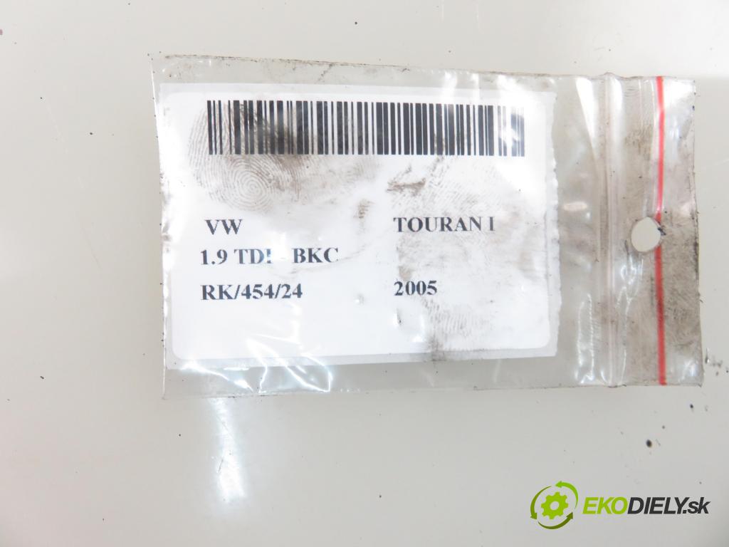 VW TOURAN (1T1, 1T2) MINIVAN 2005 77,00 1.9 TDI - BKC 1896,00 Vstrekovač 038130073AG ; 0414720215 (Vstrekovače)