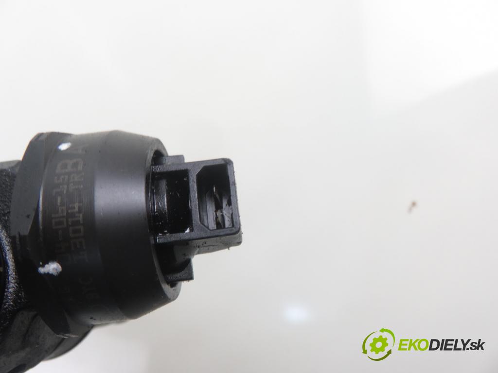SEAT ALHAMBRA (7V8, 7V9) MINIVAN 2004 85,00 1.9 TDI PD 115 - AUY 1896,00 Vstrekovač 038130073AG ; 0414720215 (Vstrekovače)