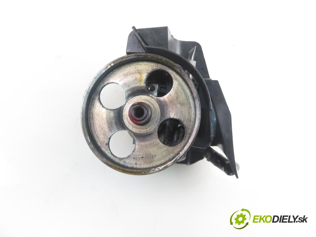 PEUGEOT 206 liftback (2A/C) HB 2003 440,00 1.1 i - HFX (TU1JP) 1124,00 Pumpa servočerpadlo 9636868880 ; 26079833QN (Servočerpadlá, pumpy riadenia)