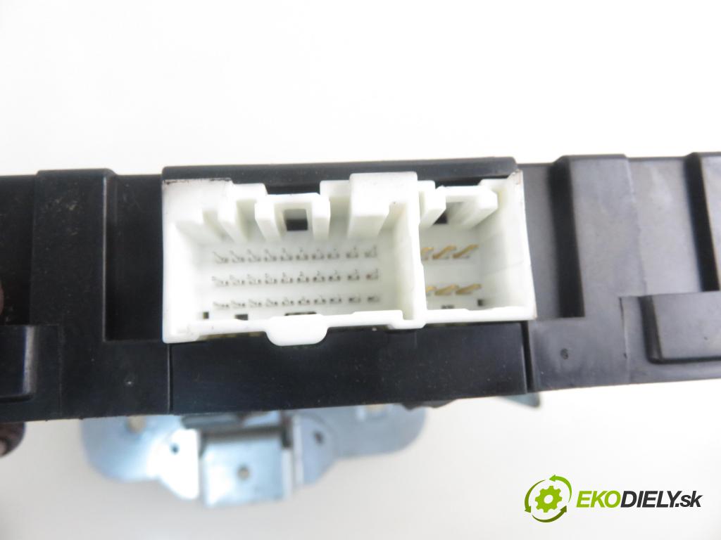 MAZDA 5 (CR19) MINIVAN 2005 107,00 2 - LFF7 1999,00 Riadiaca jednotka Motor CC2967560B