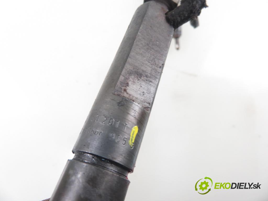 SEAT TOLEDO II (1M2) SEDAN 1999 81,00 1.9 TDI - ASV 1896,00 vstřikovací ventily 028130201S ; 028130201T (Vstřikovací ventily)