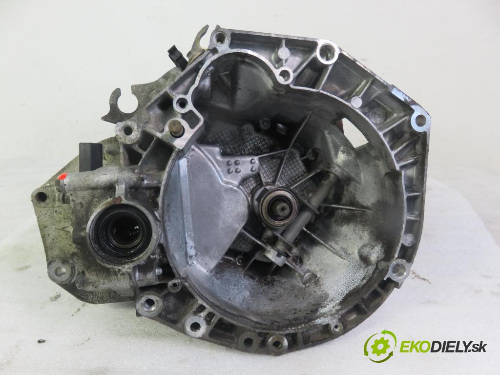 FIAT PUNTO (188_) HB 2004 44,00 1.2 60 - 188 A4.000 1242,00 Prevodovka MANUALNA 55181588