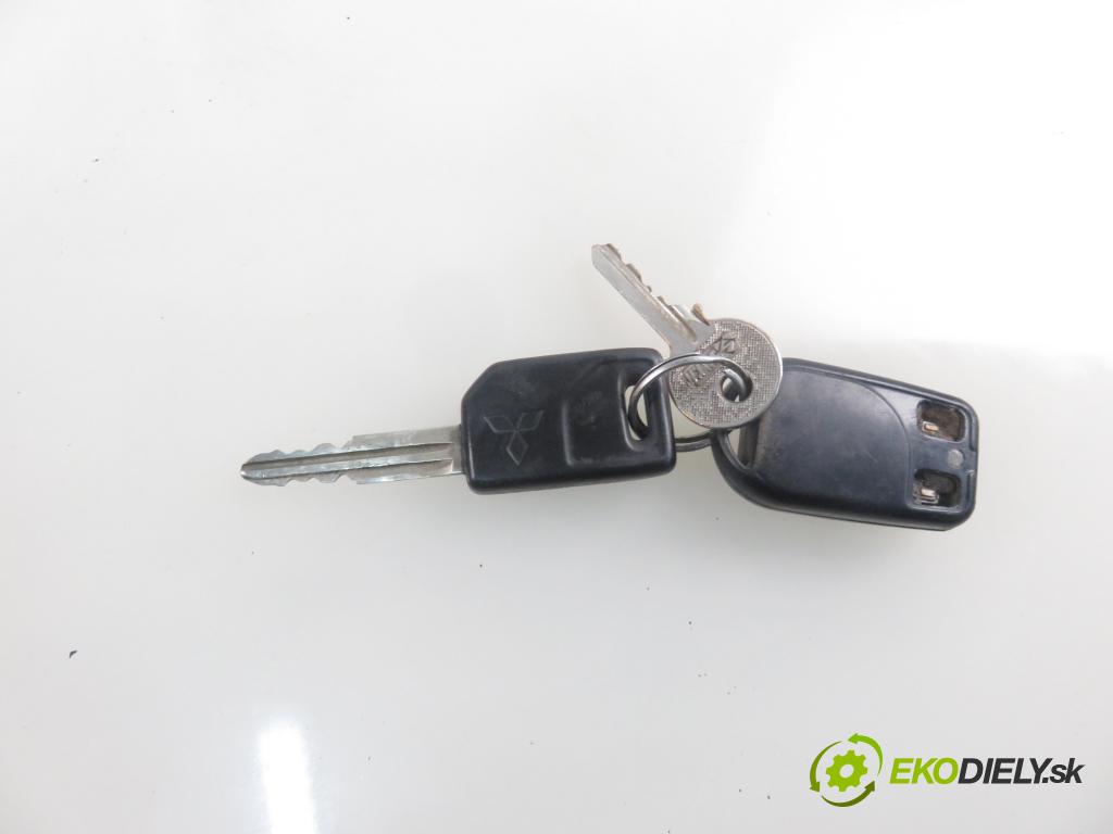 MITSUBISHI PAJERO SPORT I (K7_, K9_) SUV 1999 73,00 2.5 TD (K94W) 99 - 4D56 T 2477,00 spinačka  (Spínacie skrinky a kľúče)