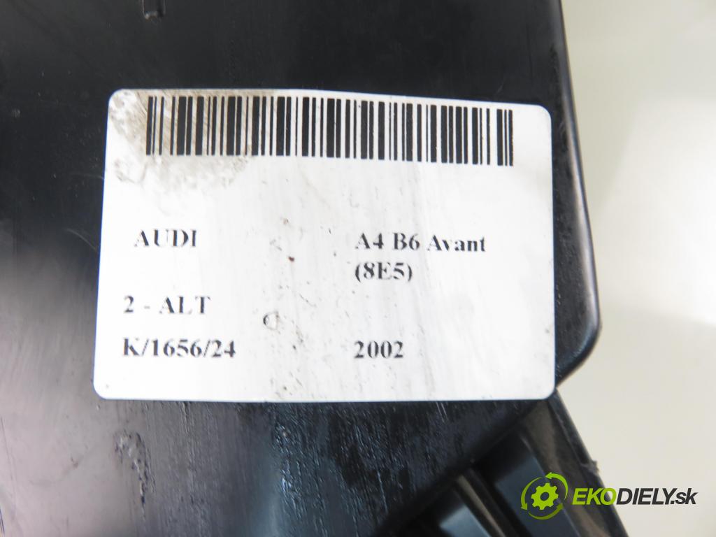 AUDI A4 Avant (8E5, B6) KOMBI 2002 96,00 2 - ALT 1984,00 subwoofer 8E9035382A (Audio zariadenia)