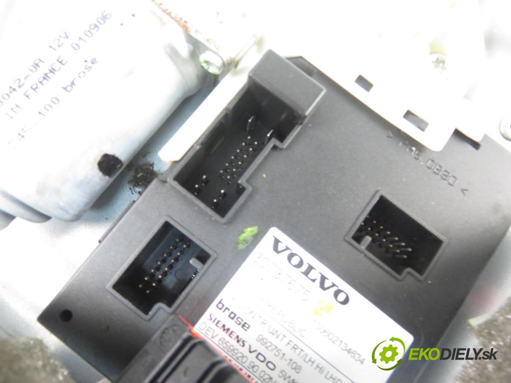 VOLVO S40 II (MS) SEDAN 2006 84,00 1.6 D2 - D 4162 T 1560,00 mechanismus oken 1033733 ; 30737675