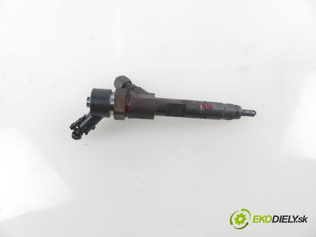NISSAN PRIMERA (P12) LIFTBACK 2005 85,00 1.9 dCi - F9Q 1870,00 vstřikovač 8200100272 ; 0445110110B (Vstřikovače)