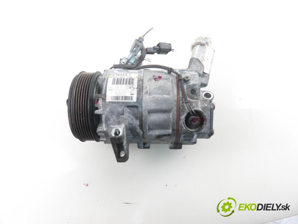 RENAULT SCENIC III (JZ0/1_) MINIVAN 2010 103,00 2.0 16V (JZ0G, JZ0P, JZ1E, JZ1P) - M4R 713 1997,00 KOMPRESOR: klimatizácie 8200869742A (Kompresory klimatizácie)